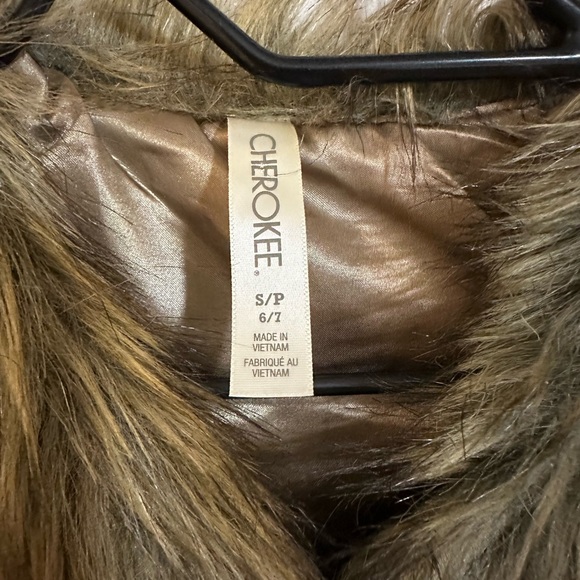 Kids Faux Fur Vest 6/7 — Brown Olive Fall Layering — Cherokee Target - Picture 3 of 5